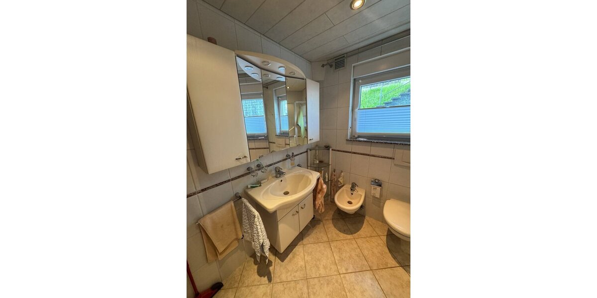 Burghaun, 1-2 Fam. Haus - Einfamilienhaus Burghaun | Angebot:26935215