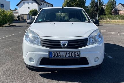Dacia Sandero 222.244 km 650 &euro; Koblenz 56076