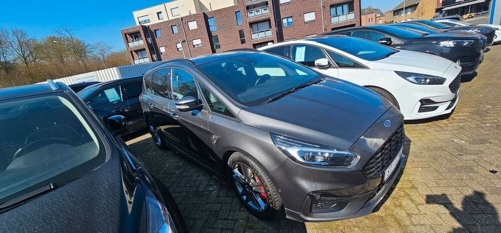 S-Max