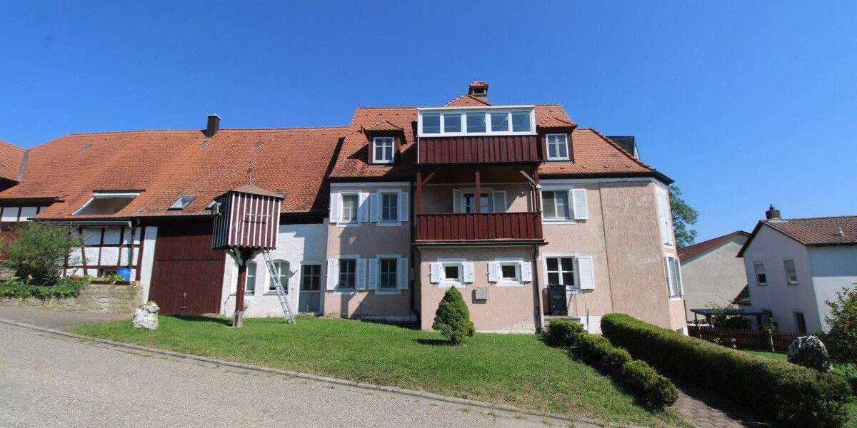 Etagenwohnung Gallmersgarten - 9 Zimmer, 286 m&sup2;, 249.000&euro; | Angebot:25677589