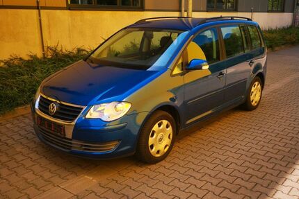 VW Touran 224.600 km 3.250 &euro; Düren 52351