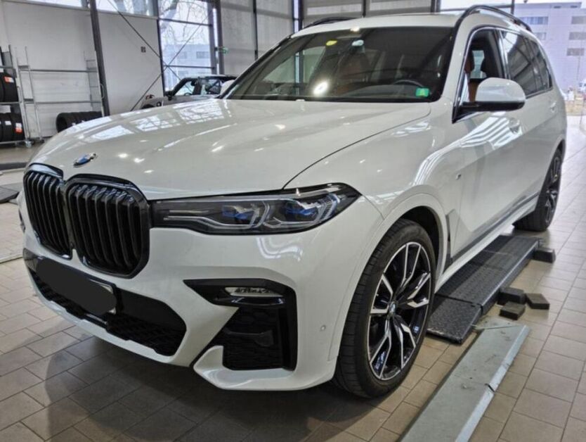 X7