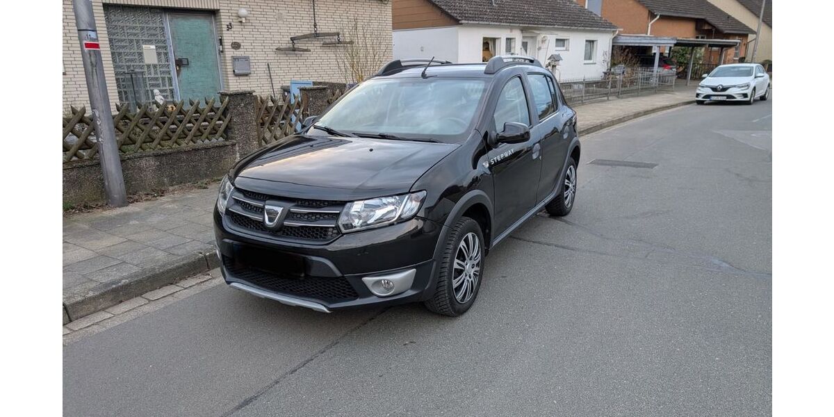 Dacia Sandero 88.440 km 5.300 &euro; Gebhardshagen 38229