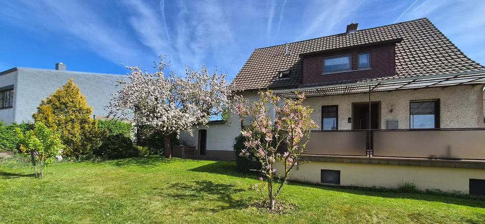 Einfamilienhaus Hünfeld - 9 Zimmer, 152 m&sup2;, 260.000&euro; | Angebot:26863308