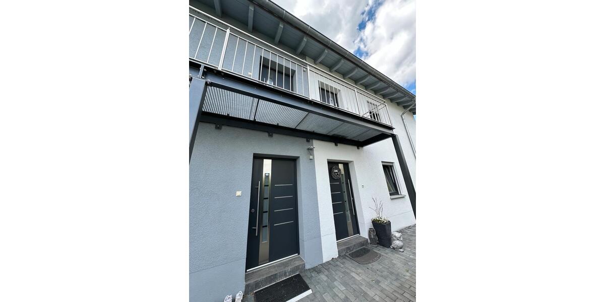 Etagenwohnung Mallersdorf-Pfaffenberg Pfaffenberg - 3 Zimmer, 80 m&sup2;, 850&euro; | Angebot:26378762