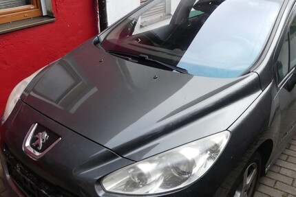 Peugeot 308 217.732 km 2.500 &euro; Nandlstadt 85405