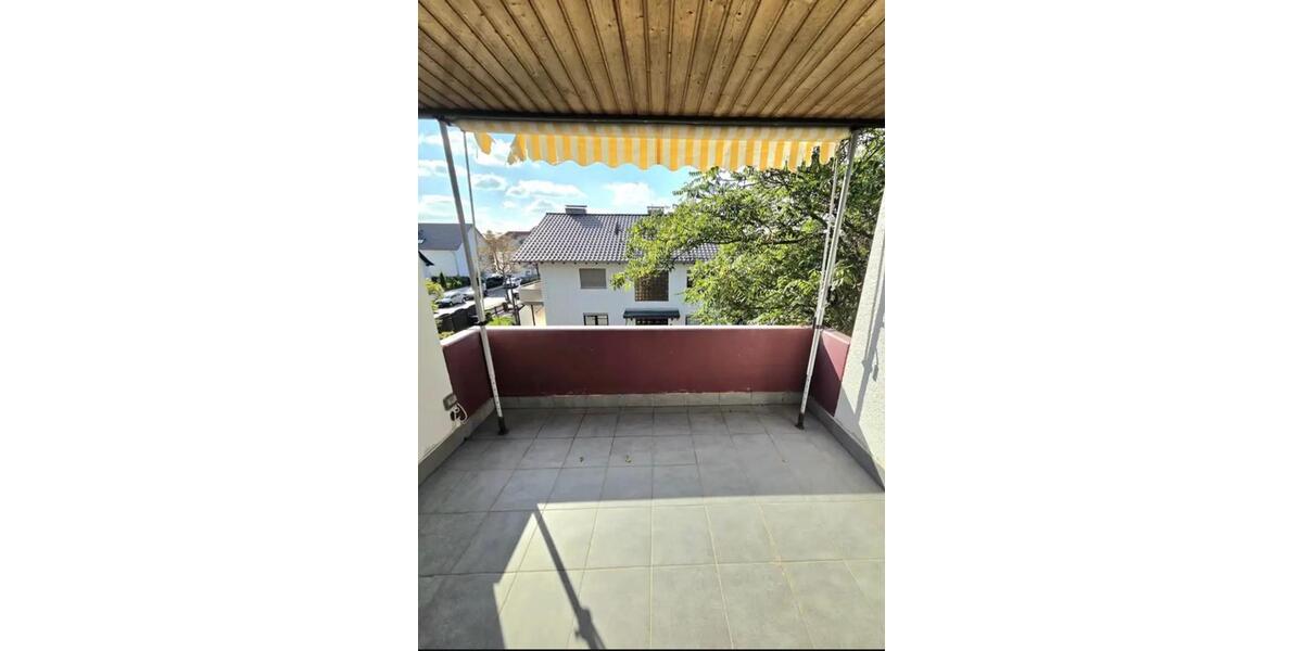 Dachgeschoßwohnung Griesheim - 3 Zimmer, 90 m&sup2;, 1.300&euro; | Angebot:26262337