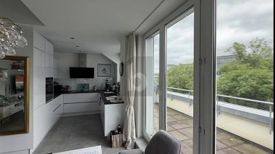 ZEITLOSES WOHNEN MIT CHARAKTER - Dachgeschoßwohnung Düsseldorf Stadtbezirk 5 | Angebot:27129209