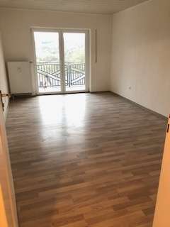Etagenwohnung Langgöns - 3 Zimmer, 84 m&sup2;, 745&euro; | Angebot:25371074