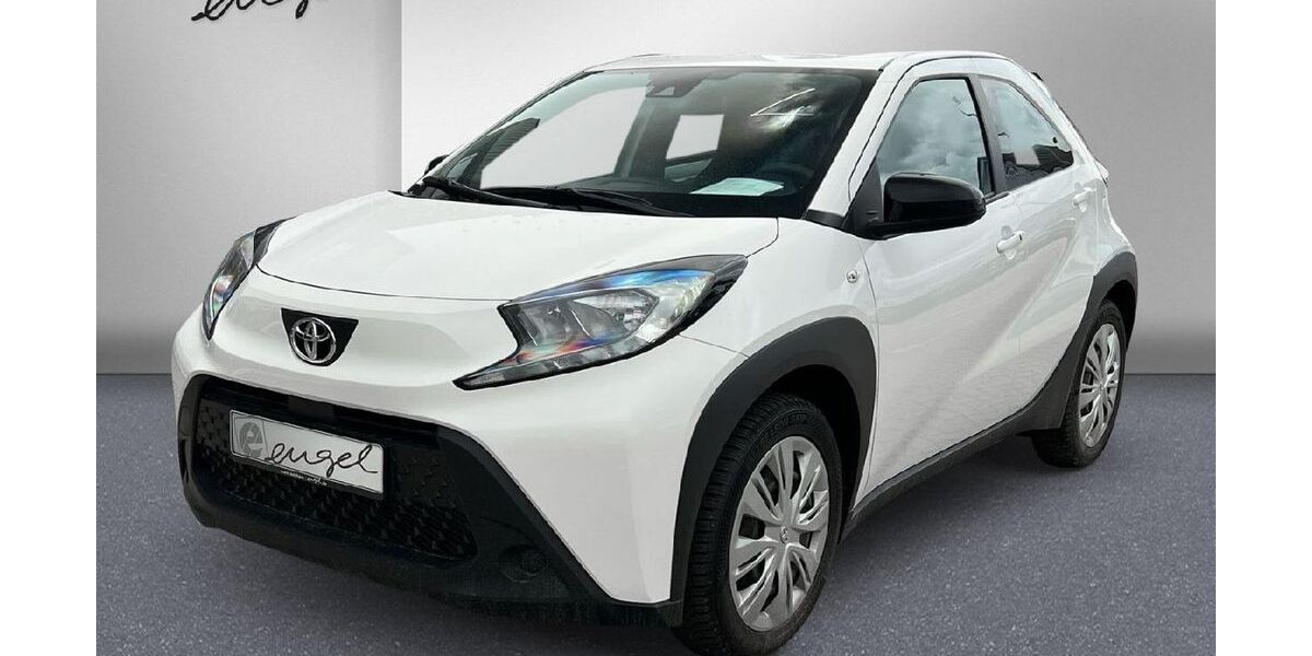 Toyota Aygo (X) 49.600 km 15.989 &euro; Wunsiedel 95632