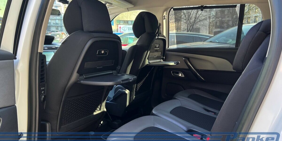 Citroen C4 Picasso Exclusive 150*ACC*NAV*360°*TotW*SHZ* 120.456 km 8.990 &euro; Berlin 13187