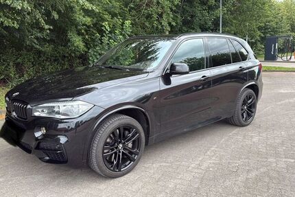 BMW X5 M50