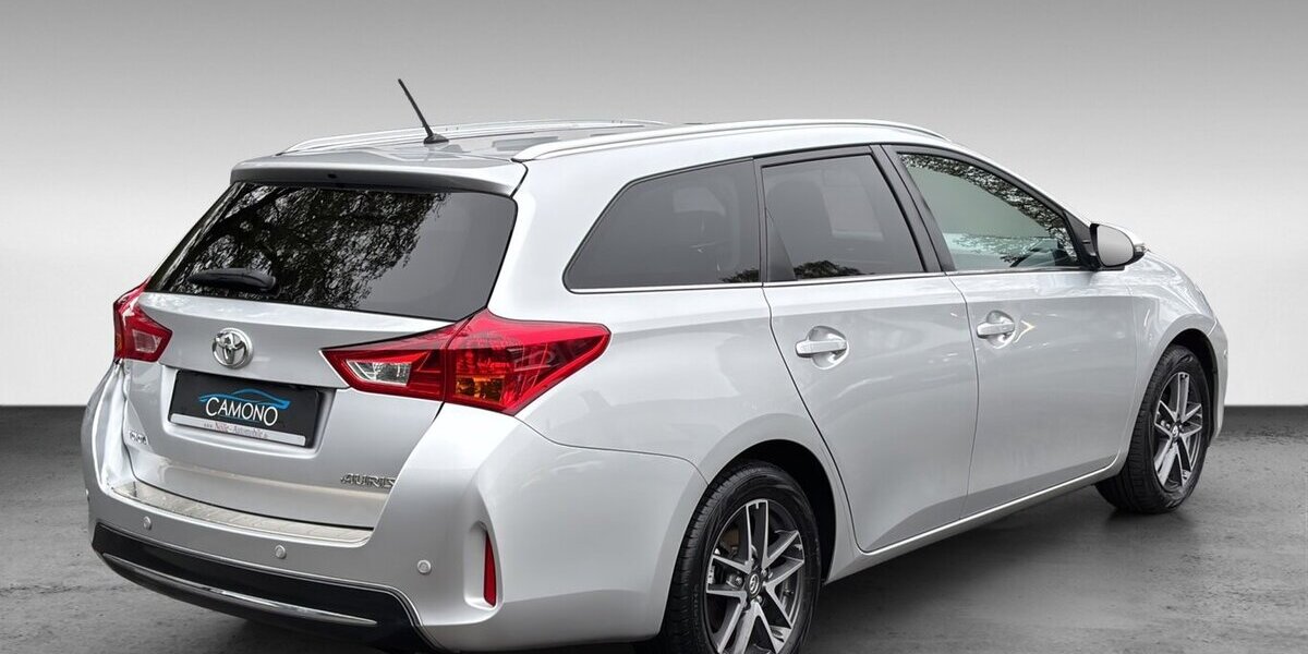 Toyota Auris Touring Sports Edition Klima Navi Kamera 132.068 km 8.600 &euro; Wuppertal 42327