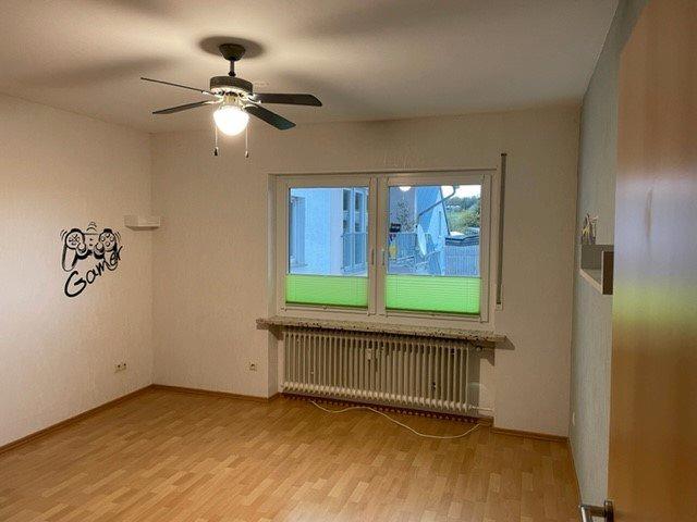 Etagenwohnung Dickenschied - 4 Zimmer, 144 m&sup2;, 890&euro; | Angebot:26680927