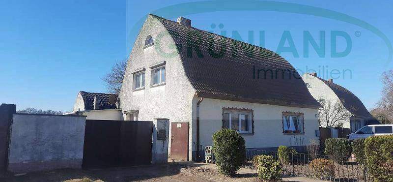 Doppelhaushälfte Meyenburg - 4 Zimmer, 100 m&sup2;, 48.000&euro; | Angebot:25684962