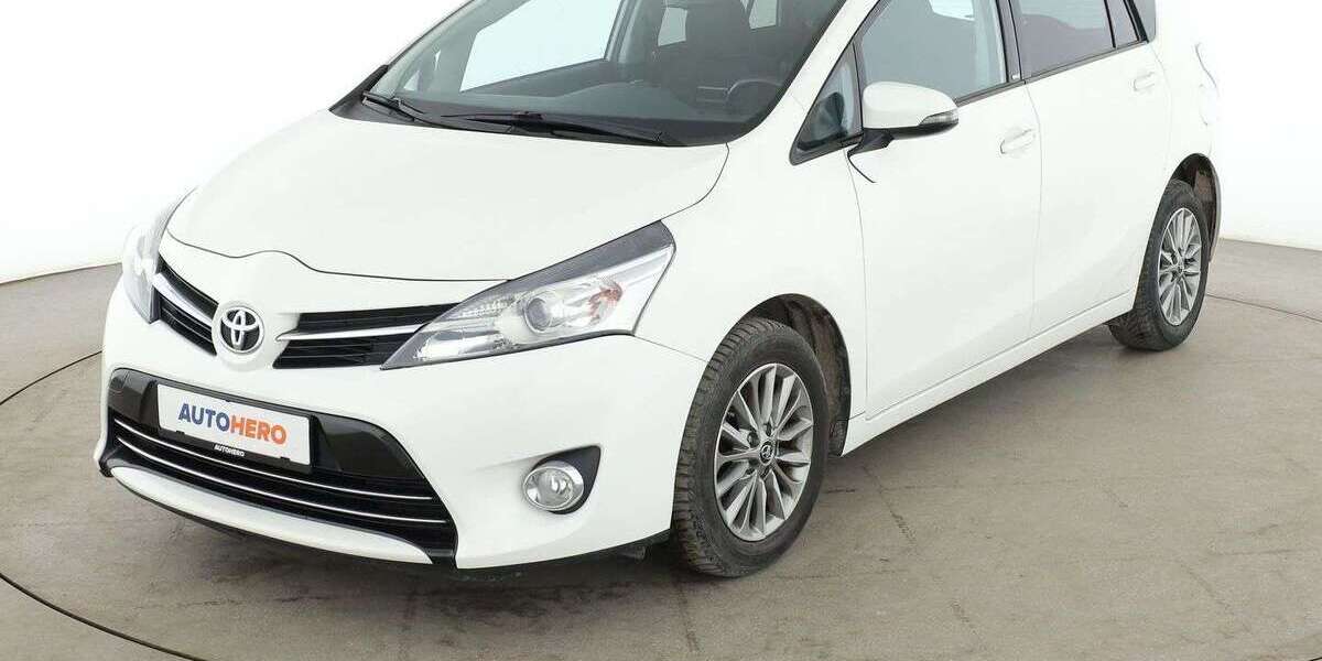 Toyota Verso 89.556 km 11.680 &euro; Hamburg 22529