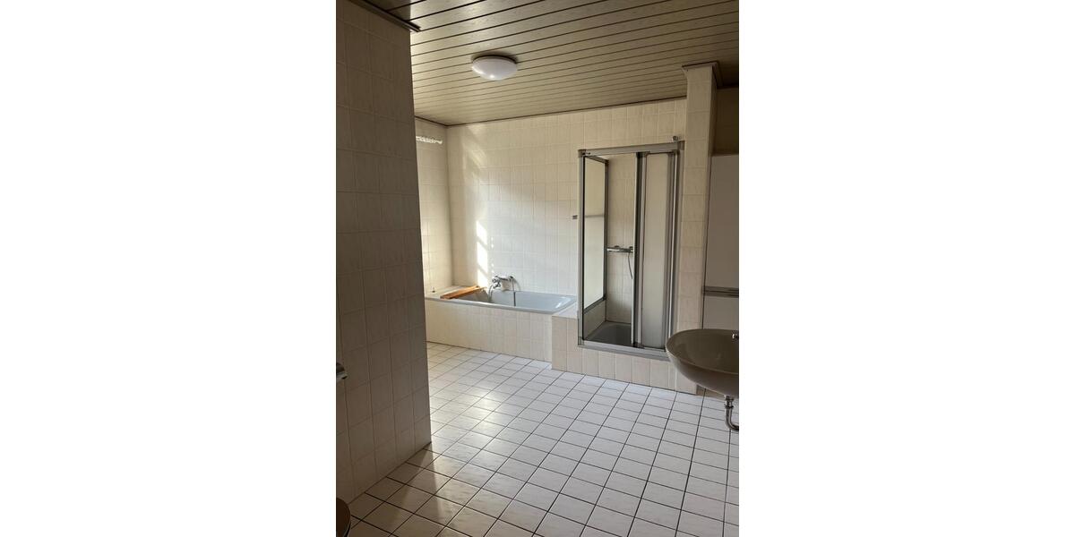 Einfamilienhaus Büren - 5 Zimmer, 180 m&sup2;, 1.180&euro; | Angebot:25051629