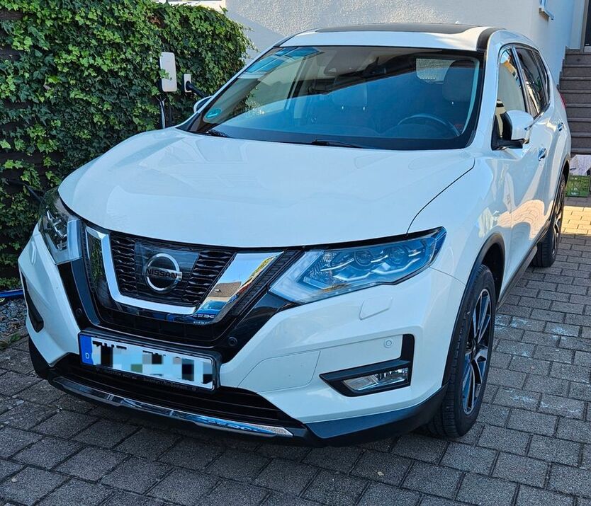 Nissan X-Trail 160.000 km 19.500 € Neuhausen ob Eck 78579