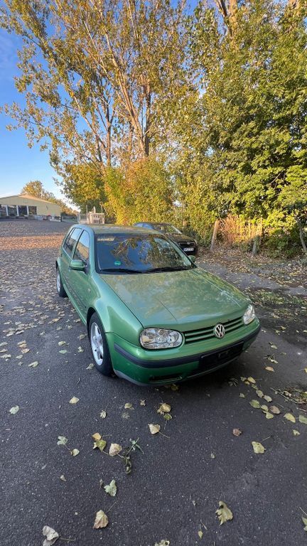 VW Golf 241.000 km 1.000 € Panitzsch 04451