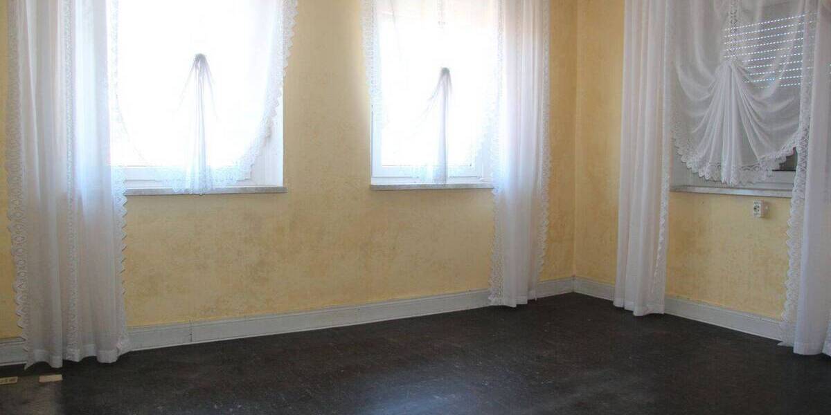 Mehrfamilienhaus, Wohnhaus Schlitz - 8 Zimmer, 158 m&sup2;, 130.000&euro; | Angebot:26805717