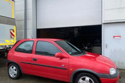 Opel Corsa 136.069 km 700 &euro; Solingen 42719