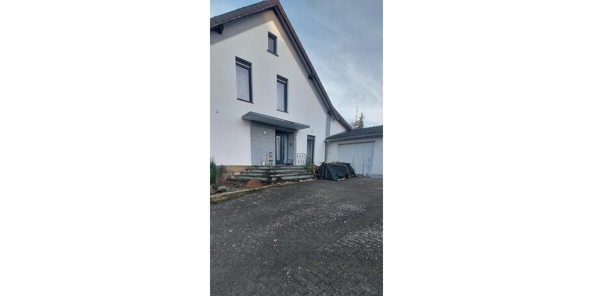 Einfamilienhaus Willebadessen - 5 Zimmer, 150 m&sup2;, 300.000&euro; | Angebot:26463631