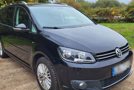 VW Touran 196.000 km 6.950 € Bützow 18246