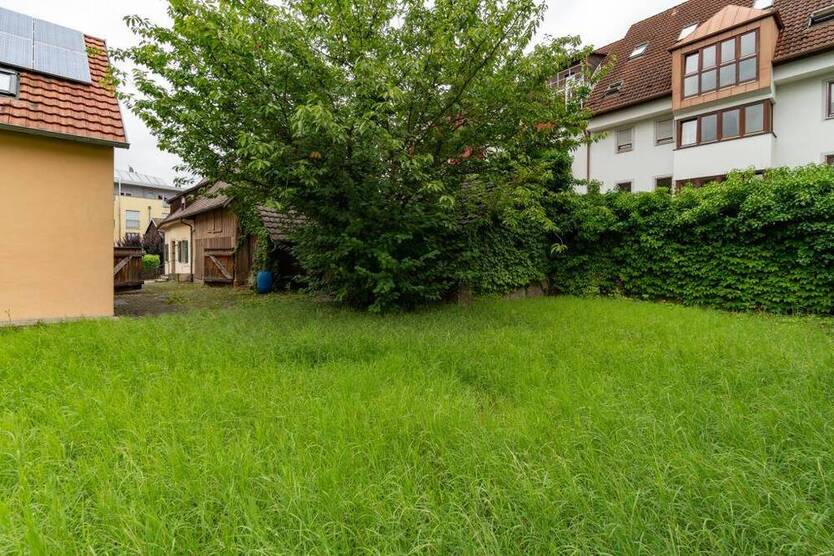 Grundstück mit abbruchreifen Gebäuden im Zentrum von Bad Krozingen