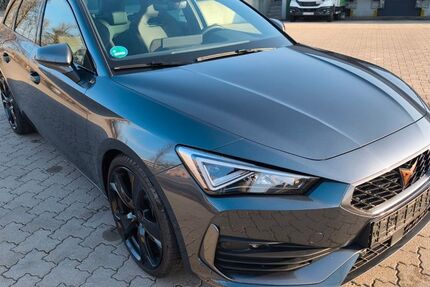 Cupra Leon 24.000 km 31.500 &euro; Landshut 84034