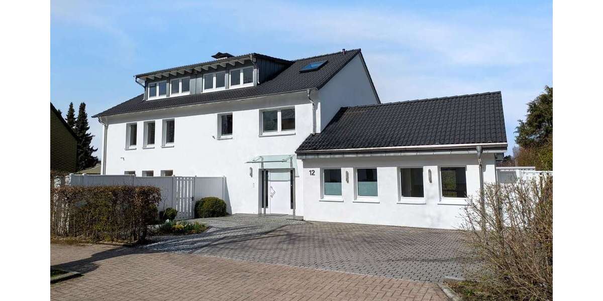 Einfamilienhaus Halver - 11 Zimmer, 389 m&sup2;, 849.000&euro; | Angebot:26002286