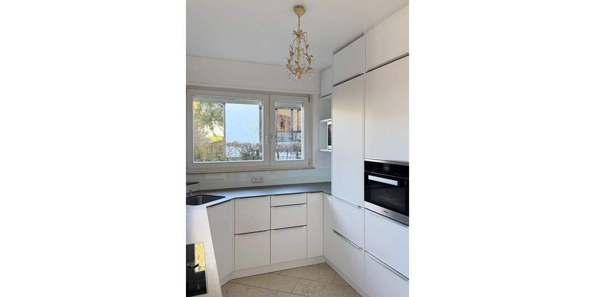 Mehrfamilienhaus, Wohnhaus Nürtingen - 5 Zimmer, 175 m&sup2;, 2.500&euro; | Angebot:25413258