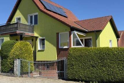 Haus Güstrow - 6 Zimmer, 155 m&sup2;, 1.550&euro; | Angebot:26918244