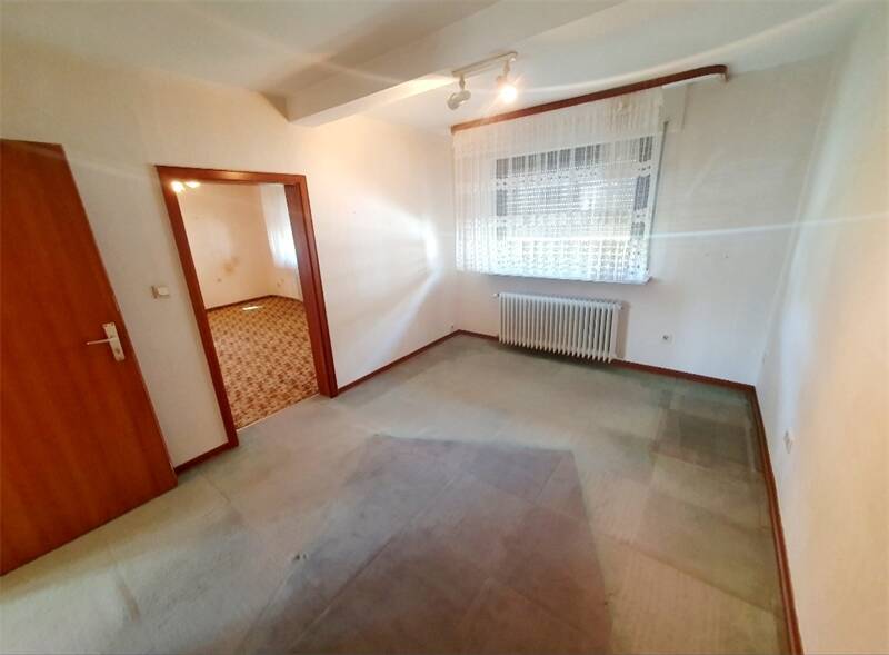 Einfamilienhaus Hünstetten Beuerbach - 7 Zimmer, 192 m&sup2;, 349.600&euro; | Angebot:25729392