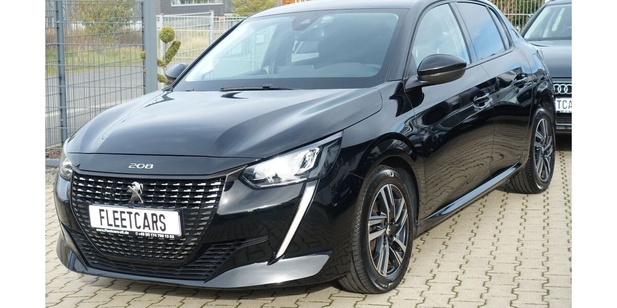 Peugeot 208 25.500 km 15.440 &euro; Simmerath (bei Aachen) 52152
