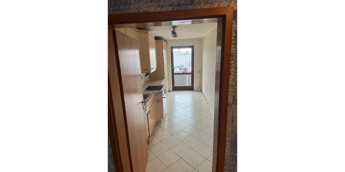 3 Zimmer Wohnung mit Aufzug, 2 Balkonen und TG Stellplatz 3 zimmer