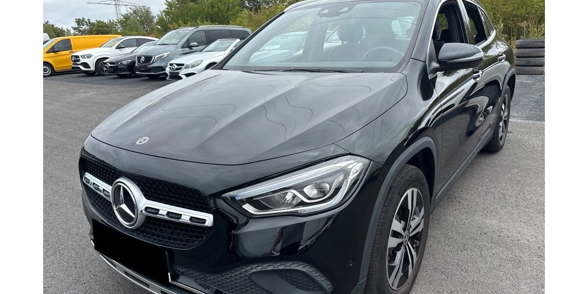 Mercedes-Benz GLA 250 34.150 km 31.890 &euro; Willmering 93497