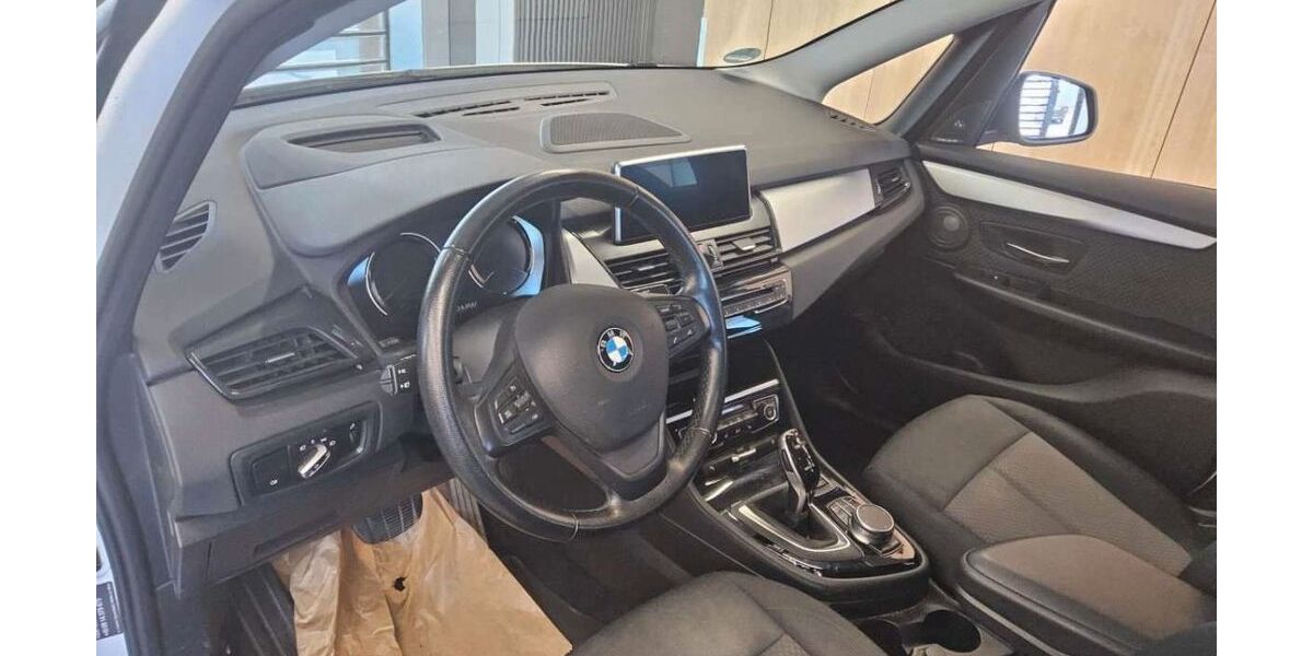 BMW 218 Gran Tourer 230.000 km 11.200 &euro; Bremen 28259