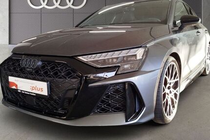 Audi RS3 9.431 km 69.350 € Frankfurt am Main 60314