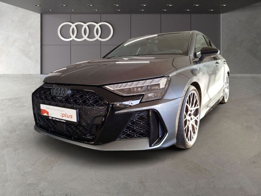 Audi RS3 9.431 km 69.350 € Frankfurt am Main 60314