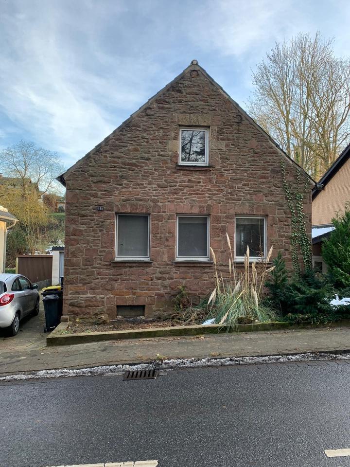 Natursteinhaus in Üdingen mit Garage – renovierungsbedürftig zimmer