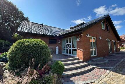 Haus Timmendorfer Strand Niendorf/Ostsee - 4 Zimmer, 260 m&sup2;, 950.000&euro; | Angebot:26804996