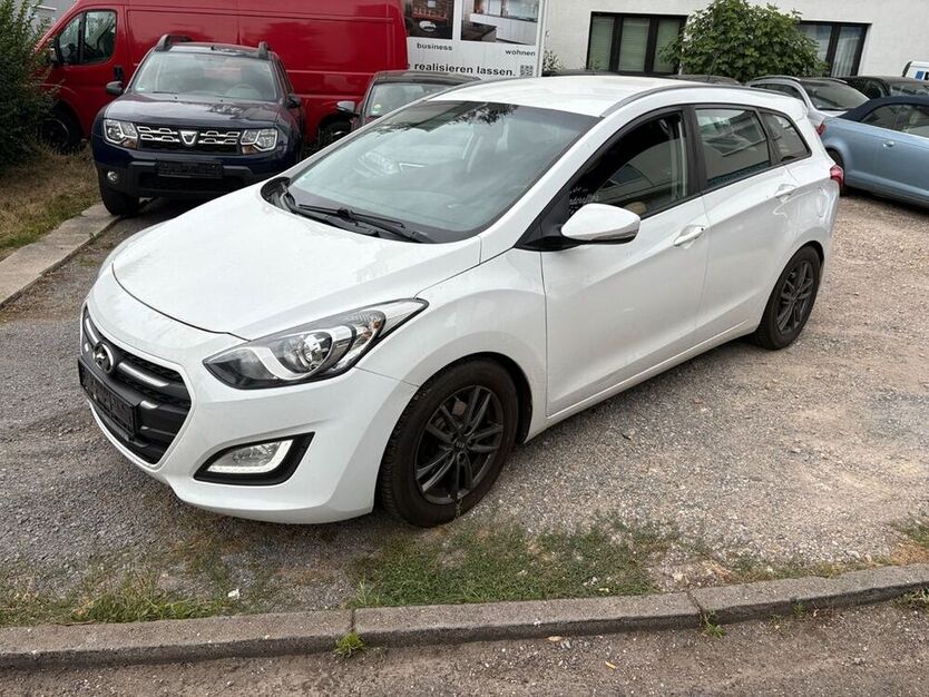 i30