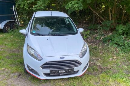 Ford Fiesta 237.800 km 2.200 &euro; Bremen 28207
