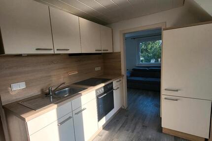 ALTBAU 3-Zimmer-Wohnung mit Dachterasse