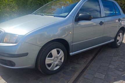 Skoda Fabia 156.421 km 2.499 &euro; Hannover 30453