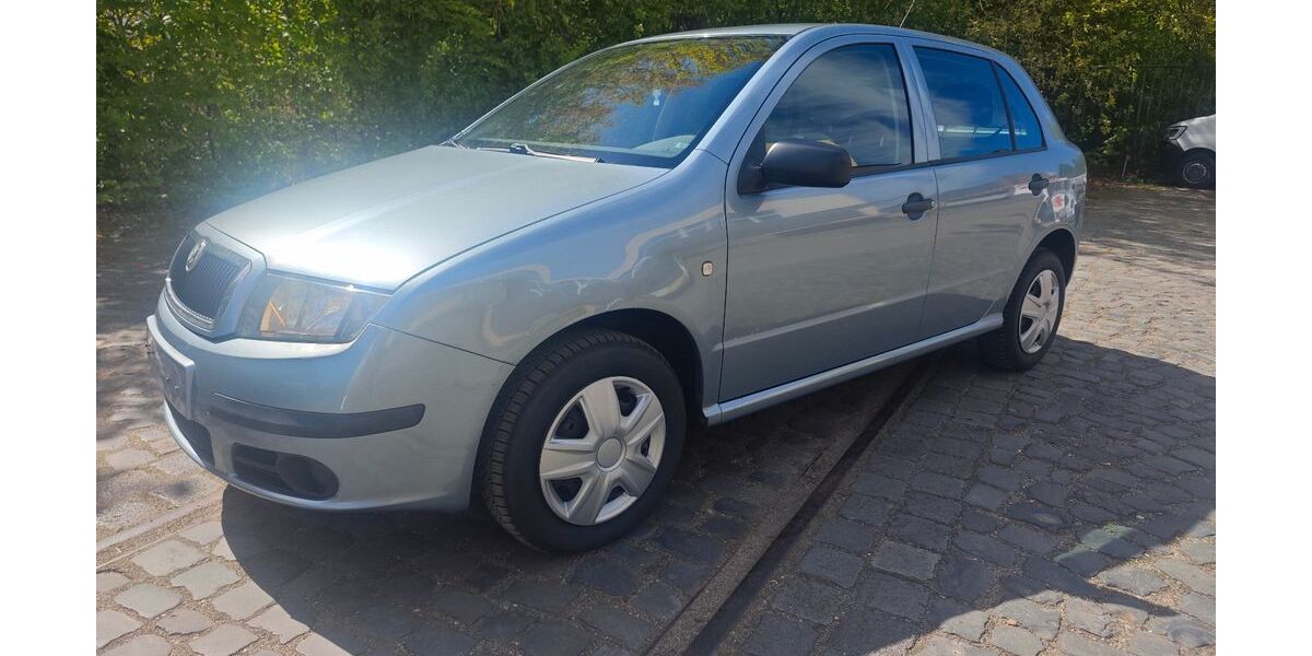 Skoda Fabia 156.421 km 2.499 &euro; Hannover 30453