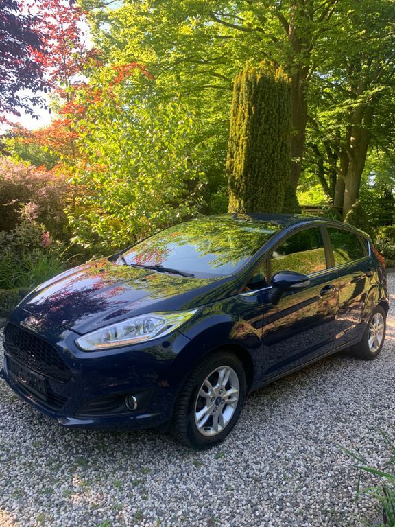 Ford Fiesta 148.500 km 4.900 € Mönchengladbach 41179