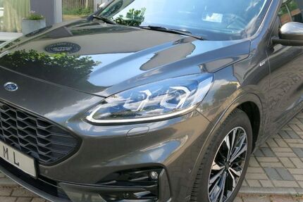 Ford Kuga 69.000 km 22.490 &euro; Lucka 04613