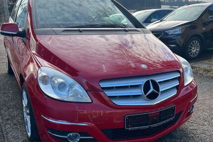 Mercedes-Benz B 200 199.876 km 3.999 &euro; Uhingen 73066