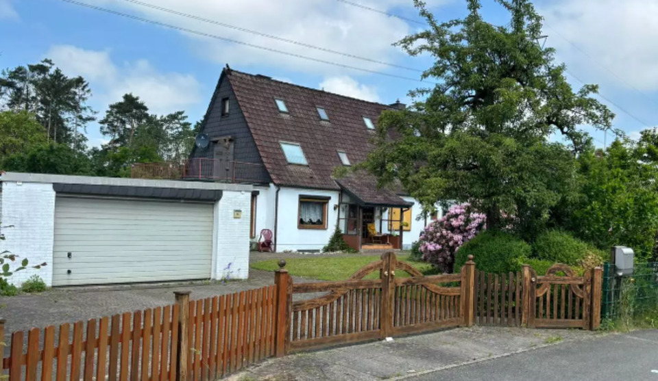 Doppelhaushälfte Henstedt-Ulzburg Ulzburg - 7 Zimmer, 162 m&sup2;, 375.000&euro; | Angebot:25056795